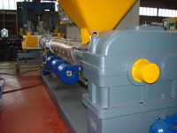 FBM 130 Extruder